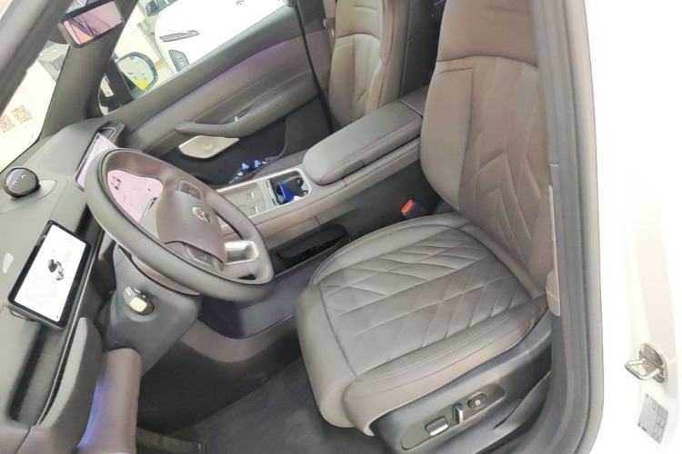 Used Nio ES6 2025 75 kWh Left Front Seat