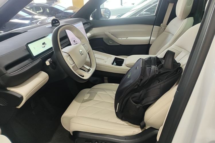 Used Nio ES6 2025 75 kWh Left Front Seat