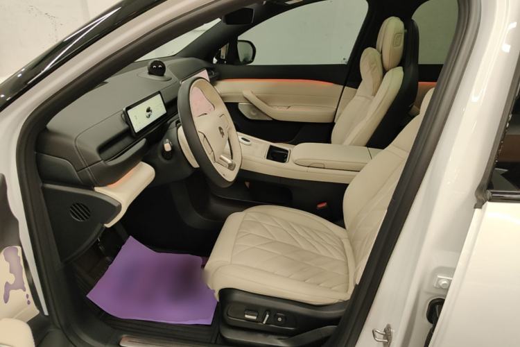Used Nio ES6 2025 75 kWh Left Front Seat