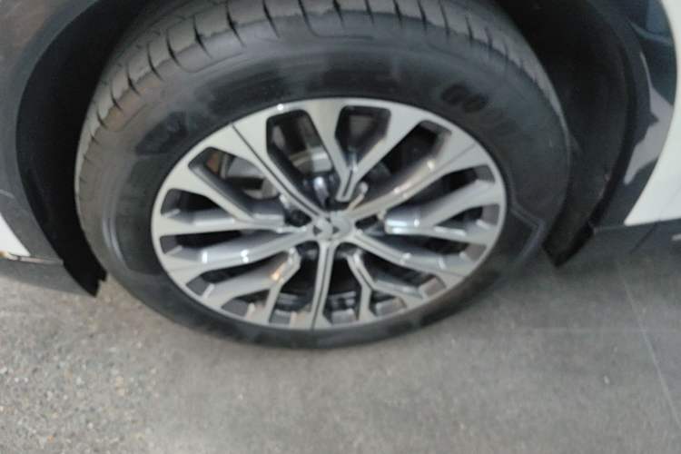 Used Nio ES6 2025 75 kWh Left Front Wheel Hub
