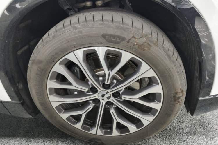 Used Nio ES6 2025 100 kWh Left Front Wheel Hub