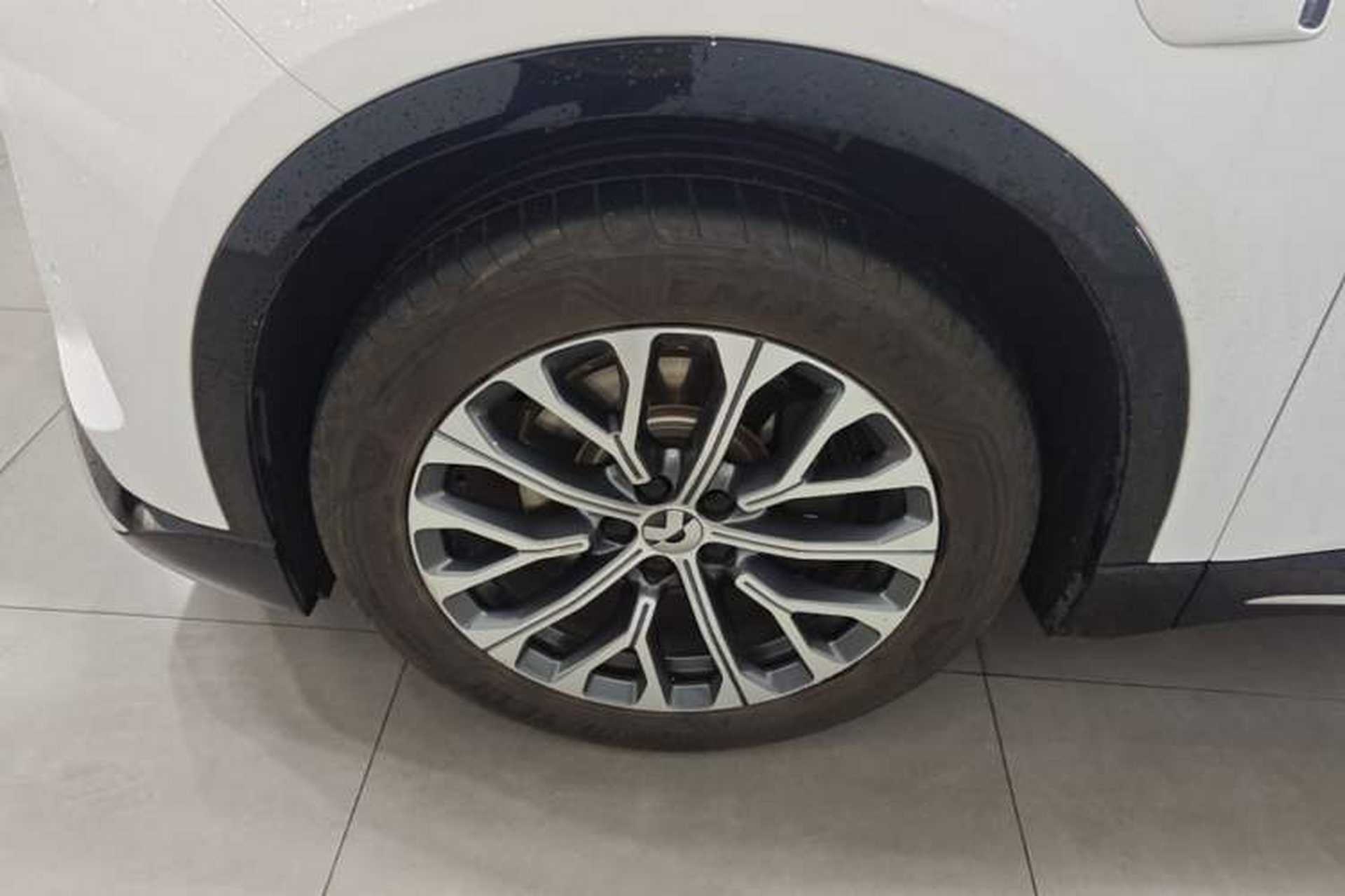 Used Nio ES6 2025 75 kWh Left Front Wheel Hub