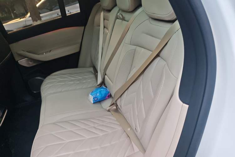 Used Nio ES6 2025 100 kWh Left Rear Seat