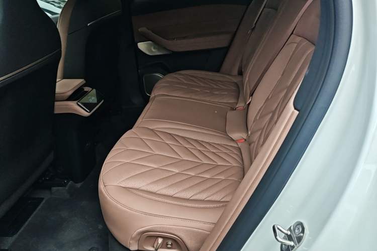 Used Nio ES6 2025 Model 100kWh 300,000th Anniversary Edition Left Rear Seat