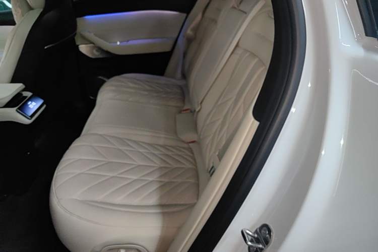 Used Nio ES6 2025 75 kWh Left Rear Seat