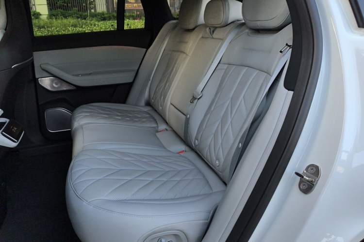 Used Nio ES6 2025 75 kWh Left Rear Seat