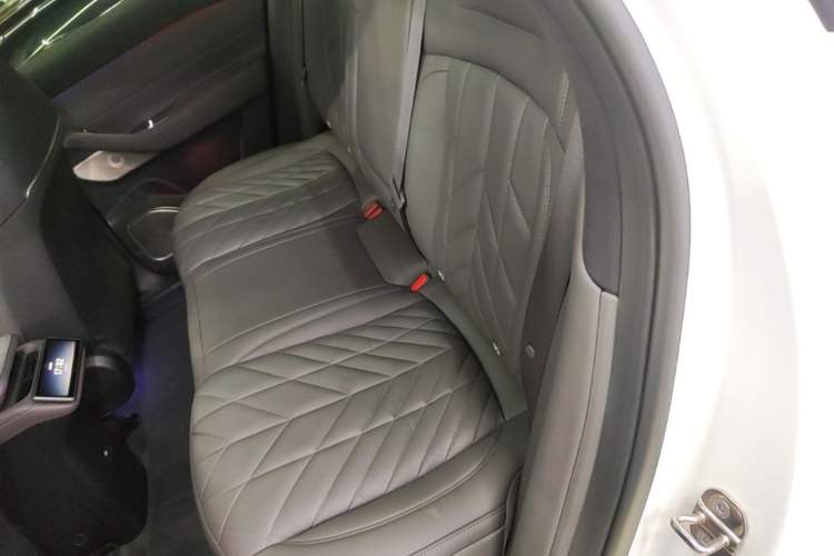 Used Nio ES6 2025 75 kWh Left Rear Seat