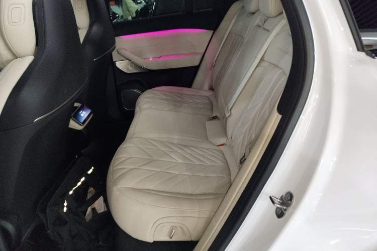 Used Nio ES6 2025 75 kWh Left Rear Seat