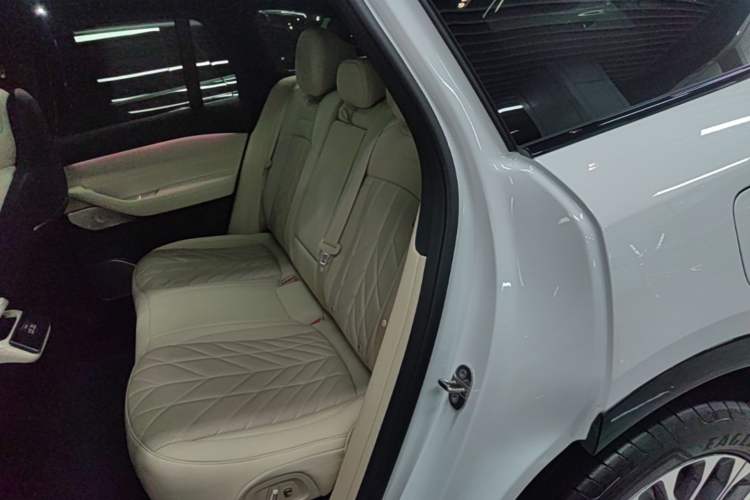 Used Nio ES6 2025 75 kWh Left Rear Seat