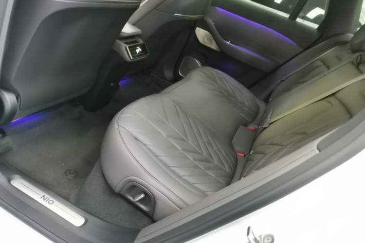 Used Nio ES6 2025 75 kWh Left Rear Seat