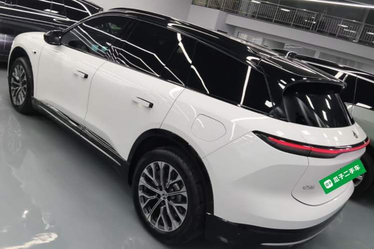 Used Nio ES6 2025 75 kWh Rear Left 45 Deg