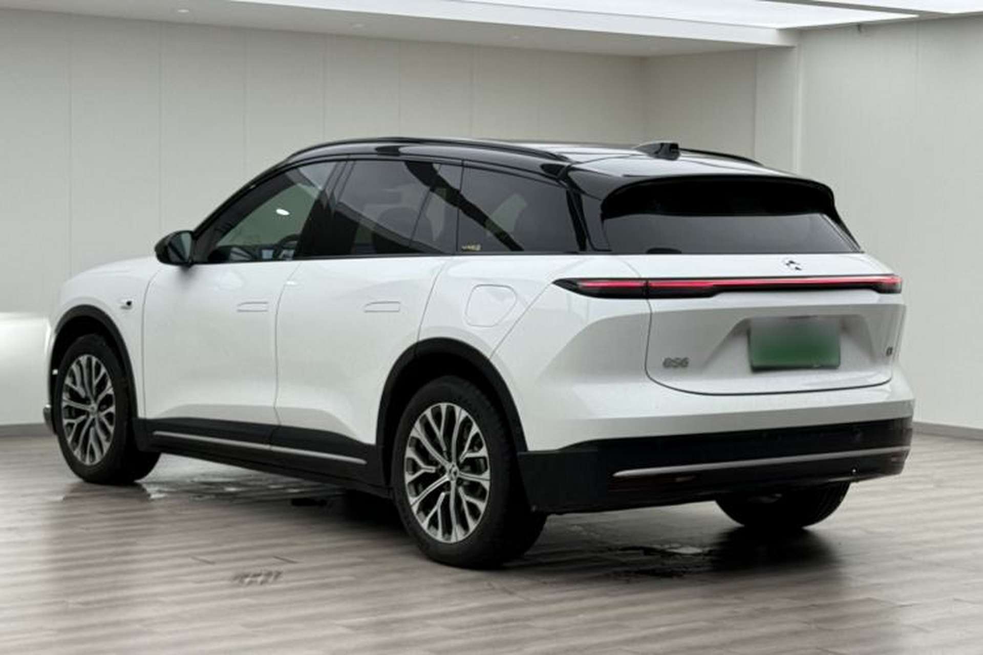 Used Nio ES6 2025 75 kWh Rear Left 45 Deg