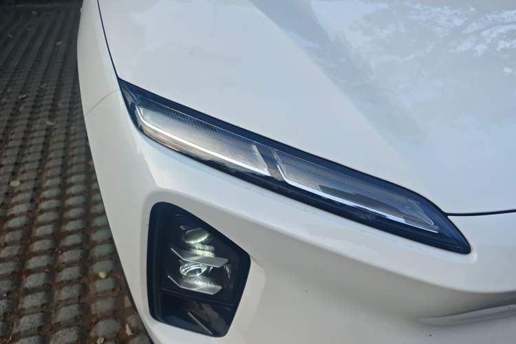 Used Nio ES6 2025 100 kWh Right Front Headlight