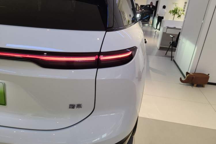 Used Nio ES6 2025 75 kWh Right Rear Taillight