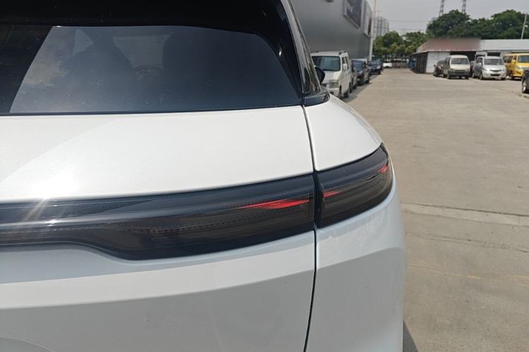 Used Nio ES6 2025 100 kWh Right Rear Taillight