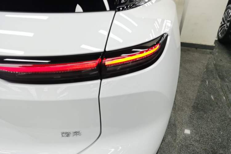 Used Nio ES6 2025 75 kWh Right Rear Taillight
