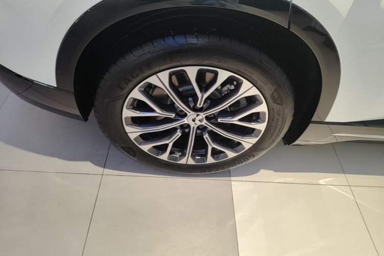 Used Nio ES6 2025 75 kWh Right Rear Wheel Hub