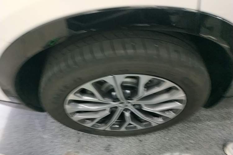 Used Nio ES6 2025 75 kWh Right Rear Wheel Hub