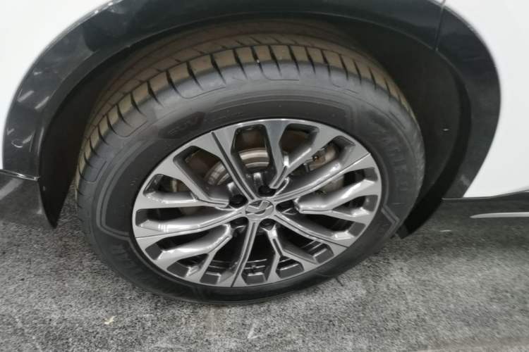 Used Nio ES6 2025 75 kWh Right Rear Wheel Hub
