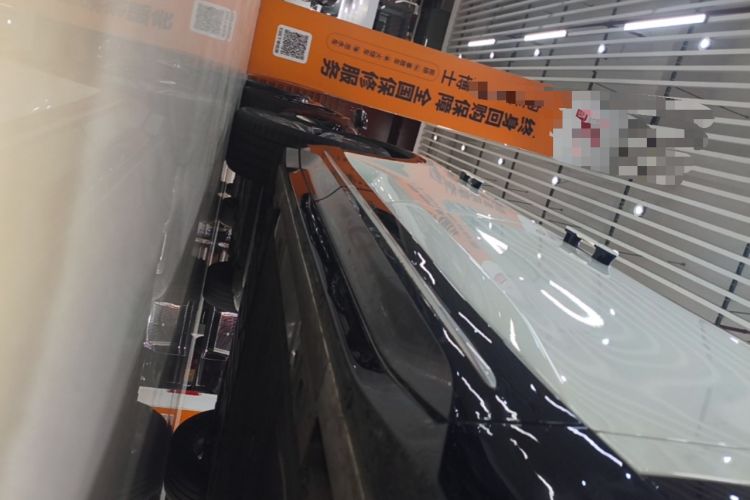 Used Nio ES6 2025 75 kWh Right Side Sill