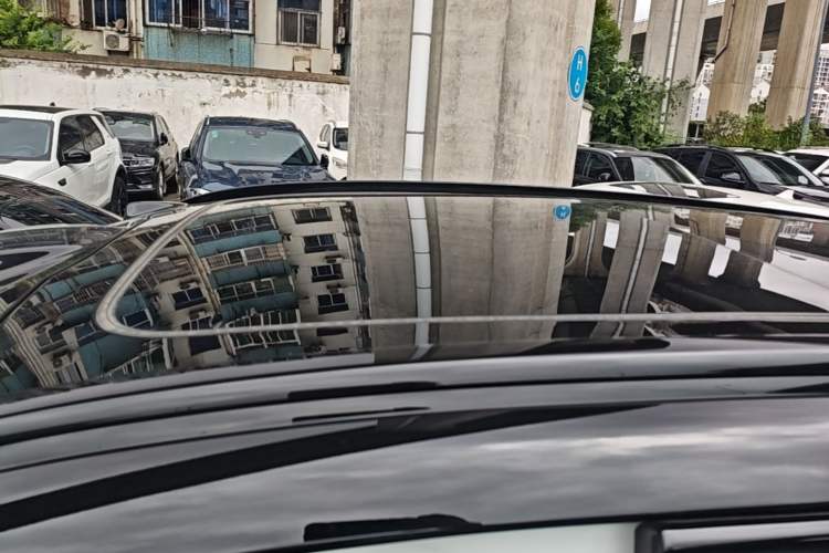 Used Nio ES6 2025 Model 100kWh 300,000th Anniversary Edition Roof