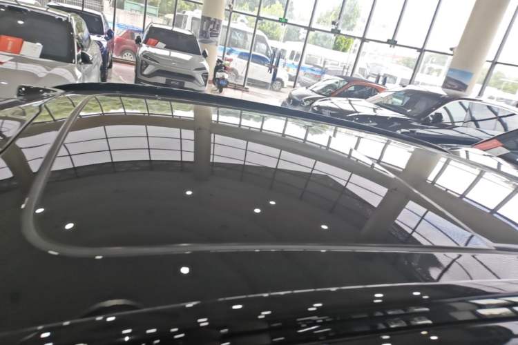 Used Nio ES6 2025 75 kWh Roof