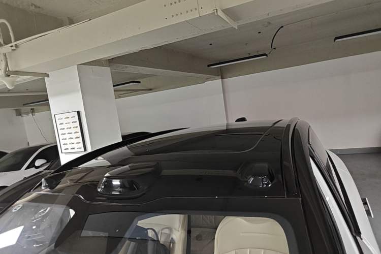 Used Nio ES6 2025 75 kWh Roof