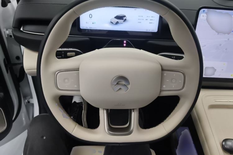 Used Nio ES6 2025 75 kWh Steering Wheel