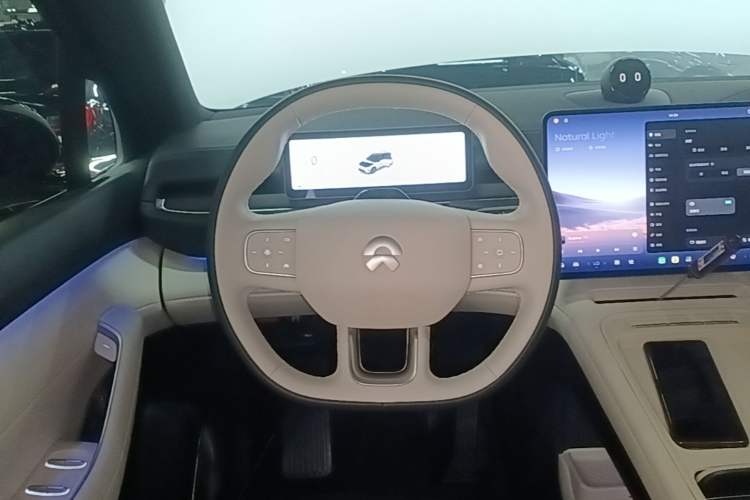 Used Nio ES6 2025 75 kWh Steering Wheel