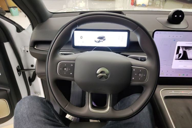 Used Nio ES6 2025 75 kWh Steering Wheel