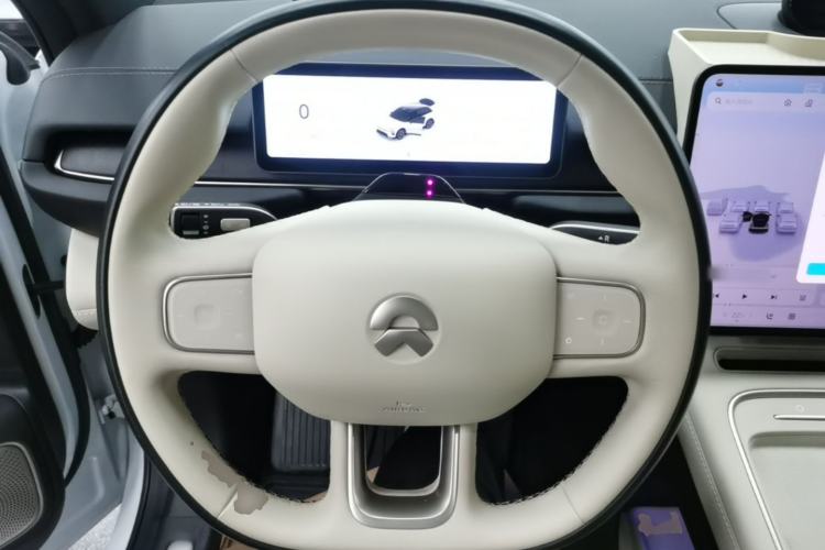 Used Nio ES6 2025 75 kWh Steering Wheel