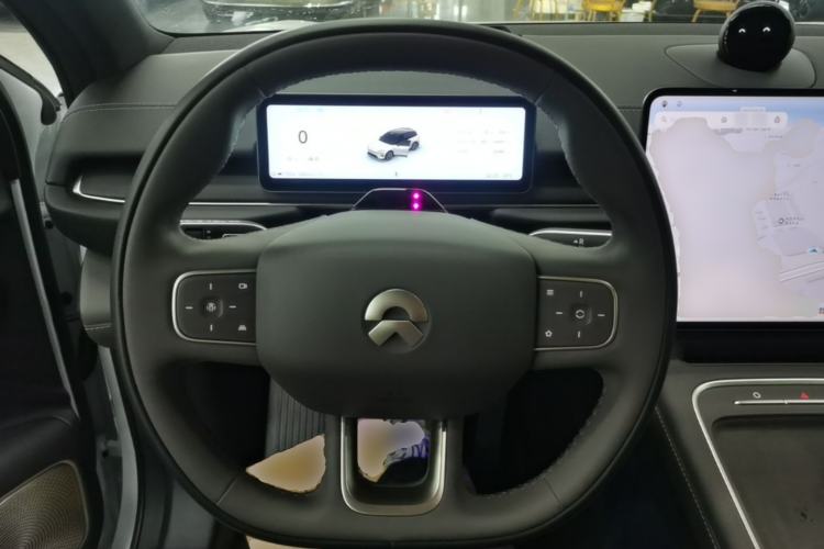 Used Nio ES6 2025 75 kWh Steering Wheel