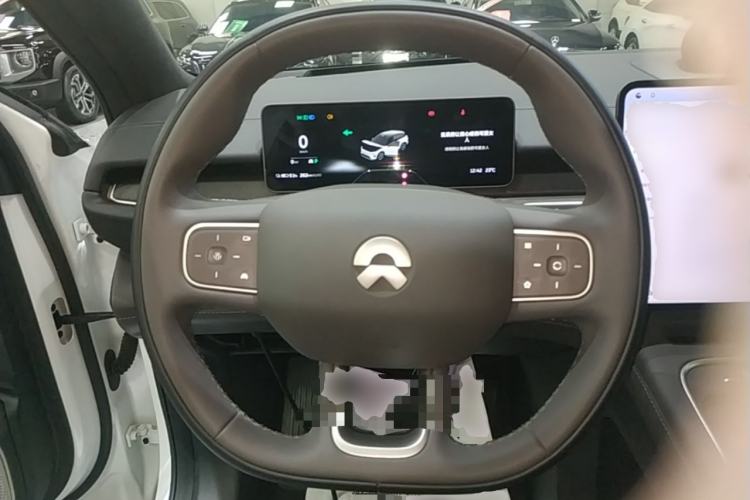 Used Nio ES6 2025 75 kWh Steering Wheel