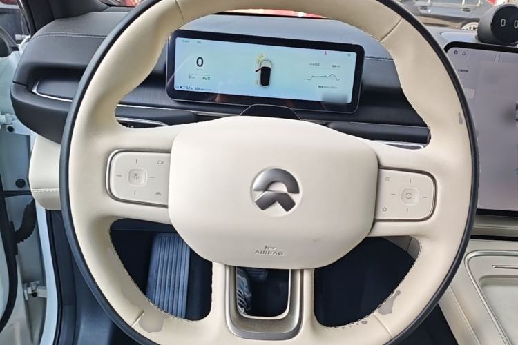 Used Nio ES6 2025 75 kWh Steering Wheel