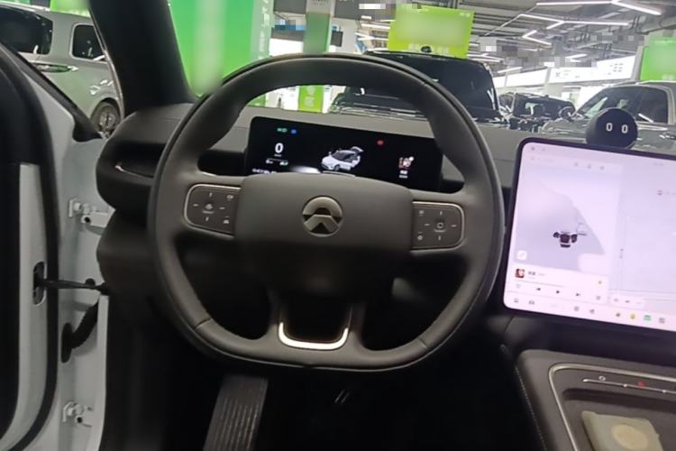 Used Nio ES6 2025 75 kWh Steering Wheel
