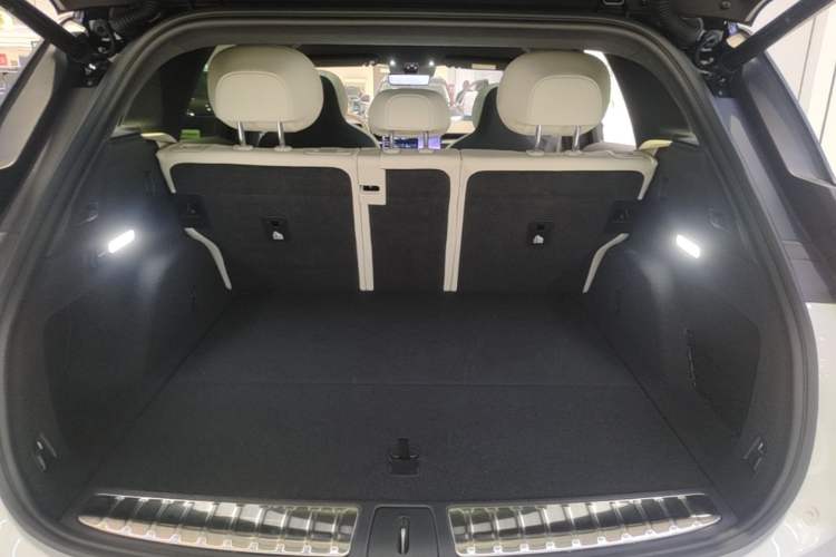 Used Nio ES6 2025 75 kWh Trunk