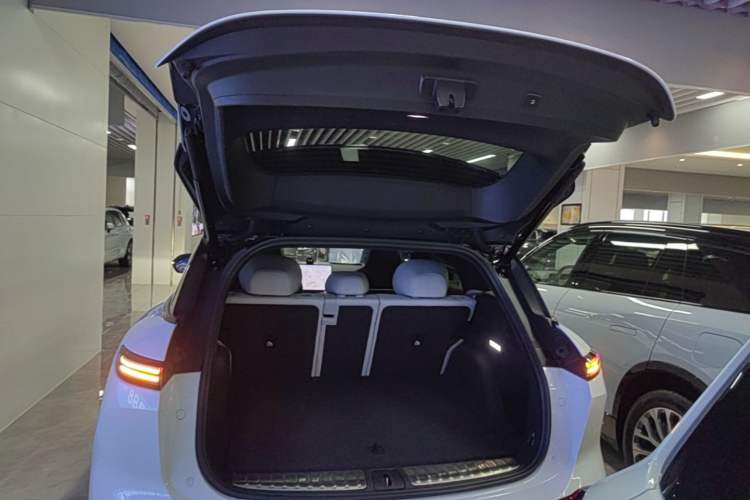 Used Nio ES6 2025 100 kWh Trunk