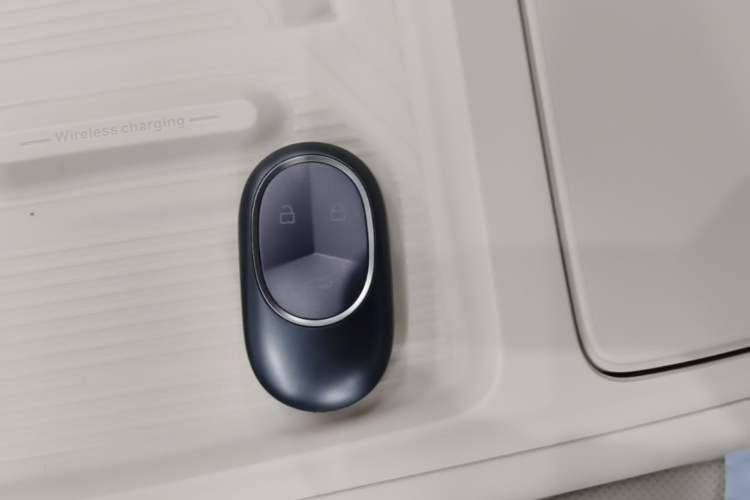 Used Nio ES6 2025 75 kWh Vehicle Key