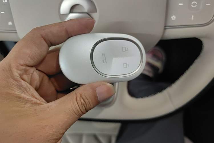 Used Nio ES6 2025 75 kWh Vehicle Key