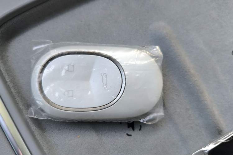 Used Nio ES6 2025 75 kWh Vehicle Key