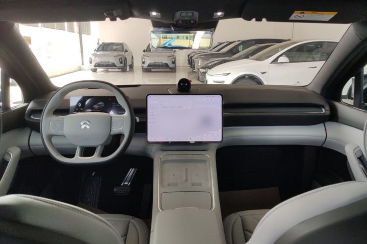 Used Nio ES6 2026 Model 100kWh Center Console