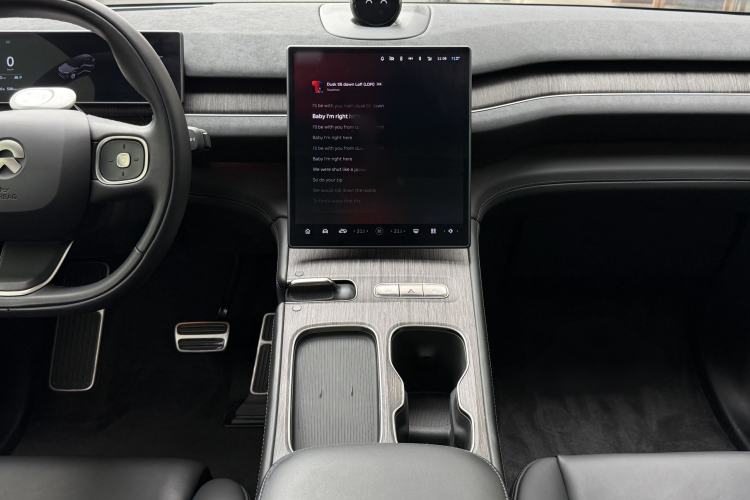 Used Nio ES7 2022 75 kWh Audio And AC Panel