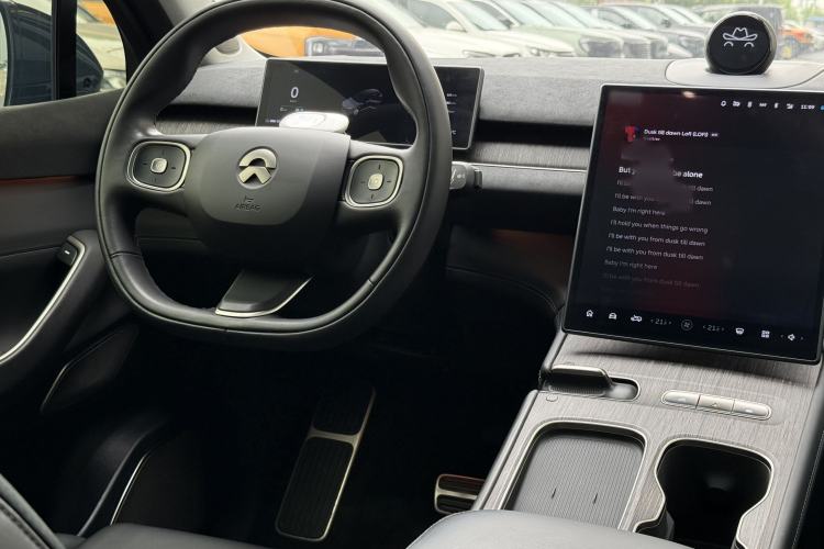 Used Nio ES7 2022 75 kWh Interior 5