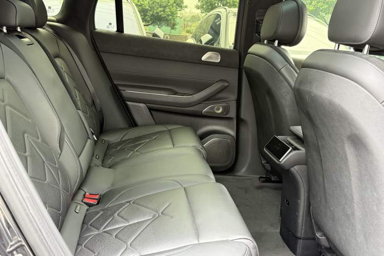 Used Nio ES7 2022 75 kWh Interior 8
