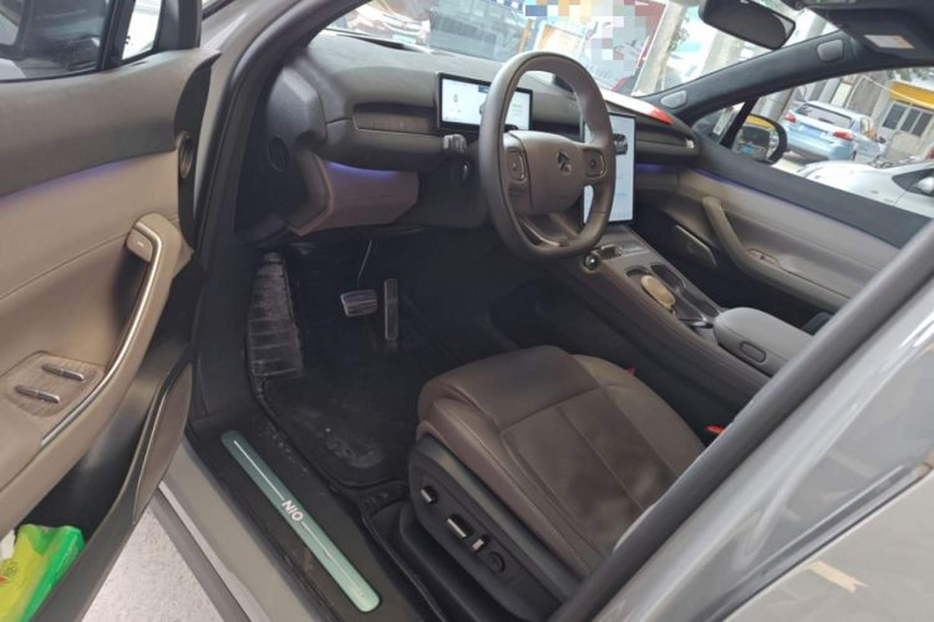 Used Nio ES7 2022 75 kWh Driver Seat