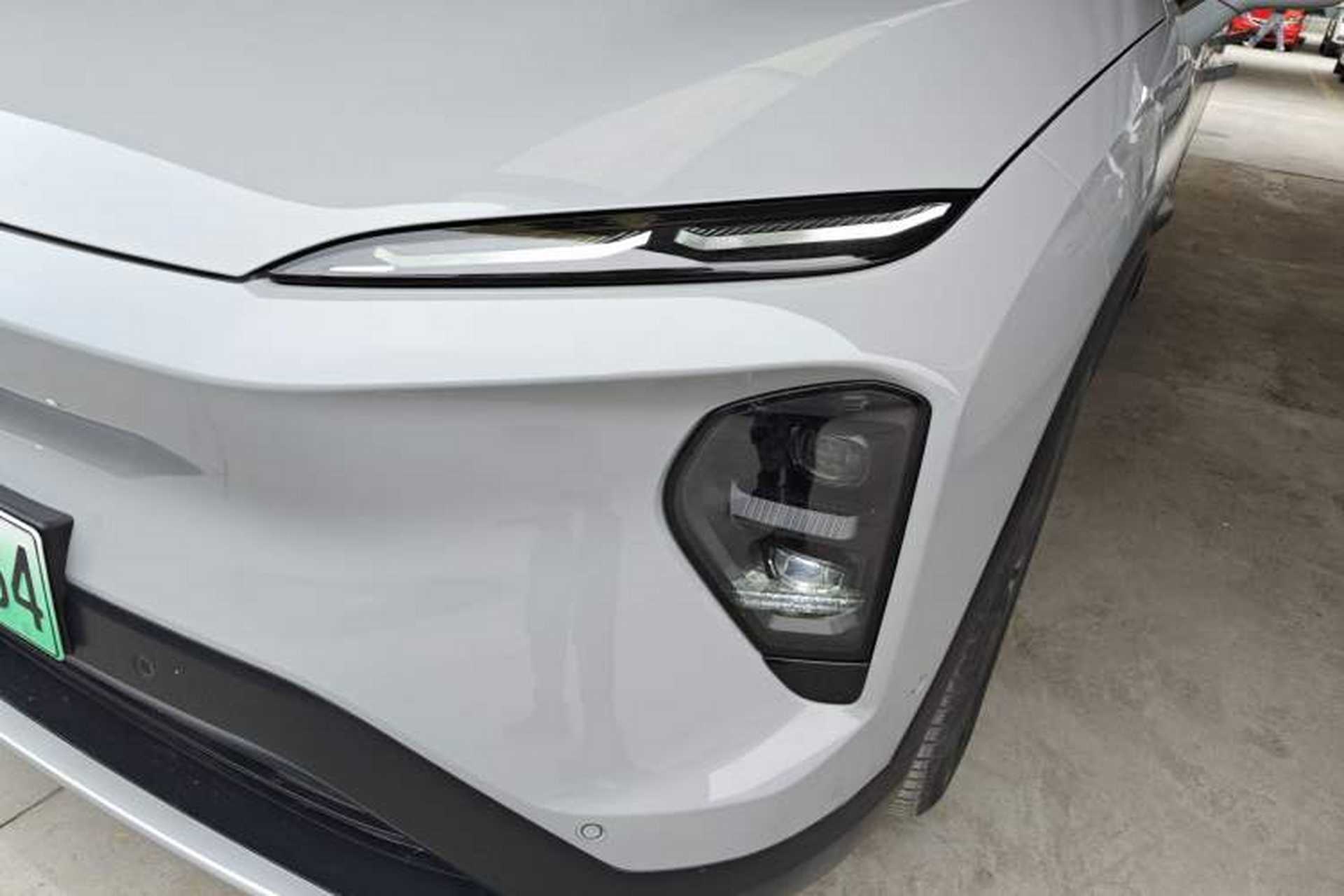 Used Nio ES7 2022 75 kWh Left Front Headlight