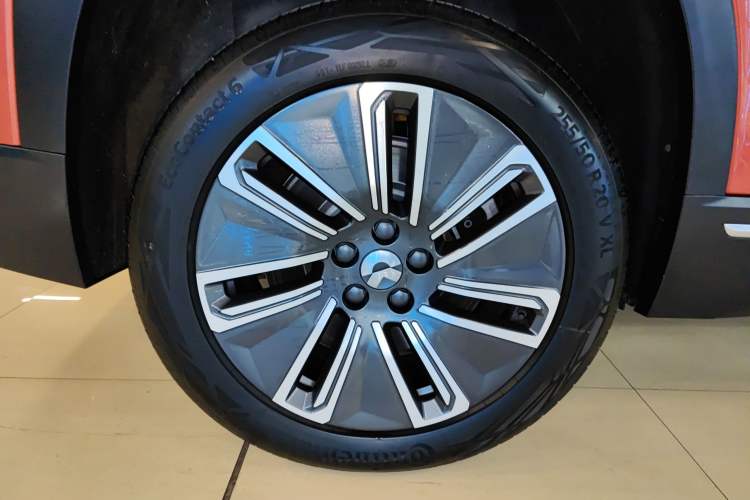 Used Nio ES7 2022 75 kWh Exterior 8