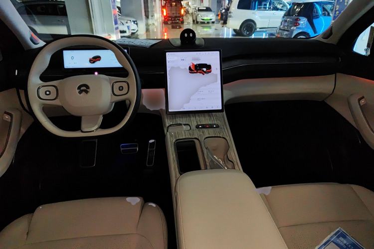 Used Nio ES7 2022 75 kWh Interior 2
