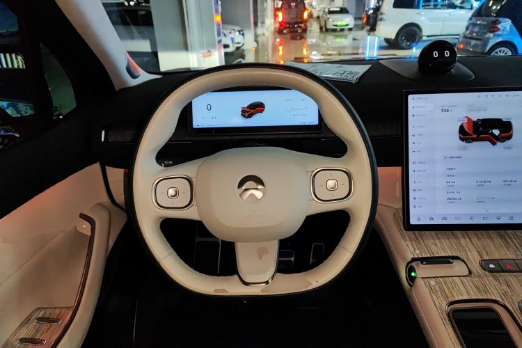 Used Nio ES7 2022 75 kWh Steering Wheel