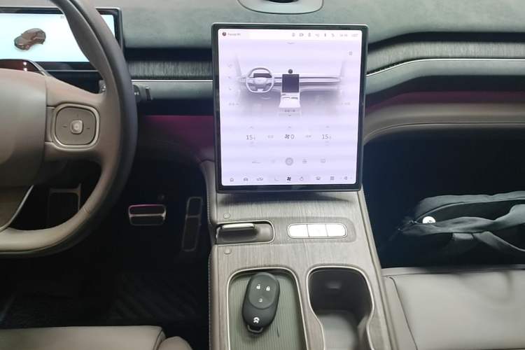 Used Nio ES7 2022 100kWh First Edition Audio And AC Panel